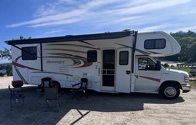 2016 Forest River RV Sunseeker 3100SS Ford