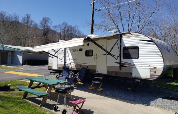 Family, Festival, and Pet Friendly Bunkhouse