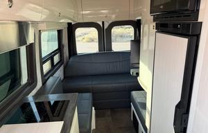 Luxury 2022 Pleasure-Way Plateau FL