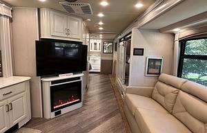 2021 Diesel, Bunks, 2 Full Baths