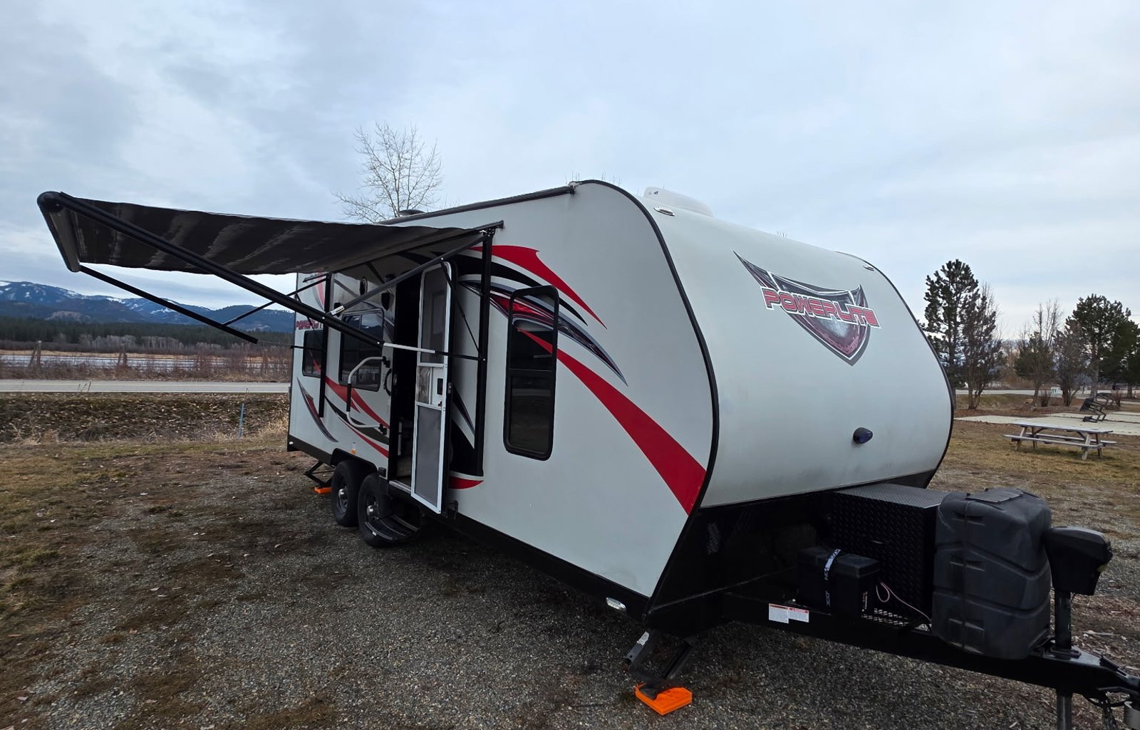 2017 Pacific Coachworks Powerlite 22FS