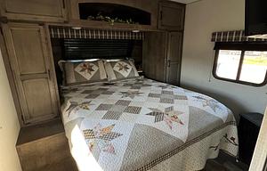 CLEAN functional Camper