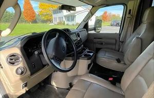 Breeze Family RV Rental - Kid and Pet Friendly