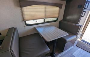 2022 Sunset Park RV Sun-Lite Classic 16BH RV rental photo 10