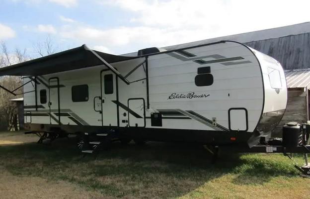 Heartland Eddie Bauer 33FK