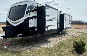 Easy Luxury Camping - 2022 Keystone Outback 330RL
