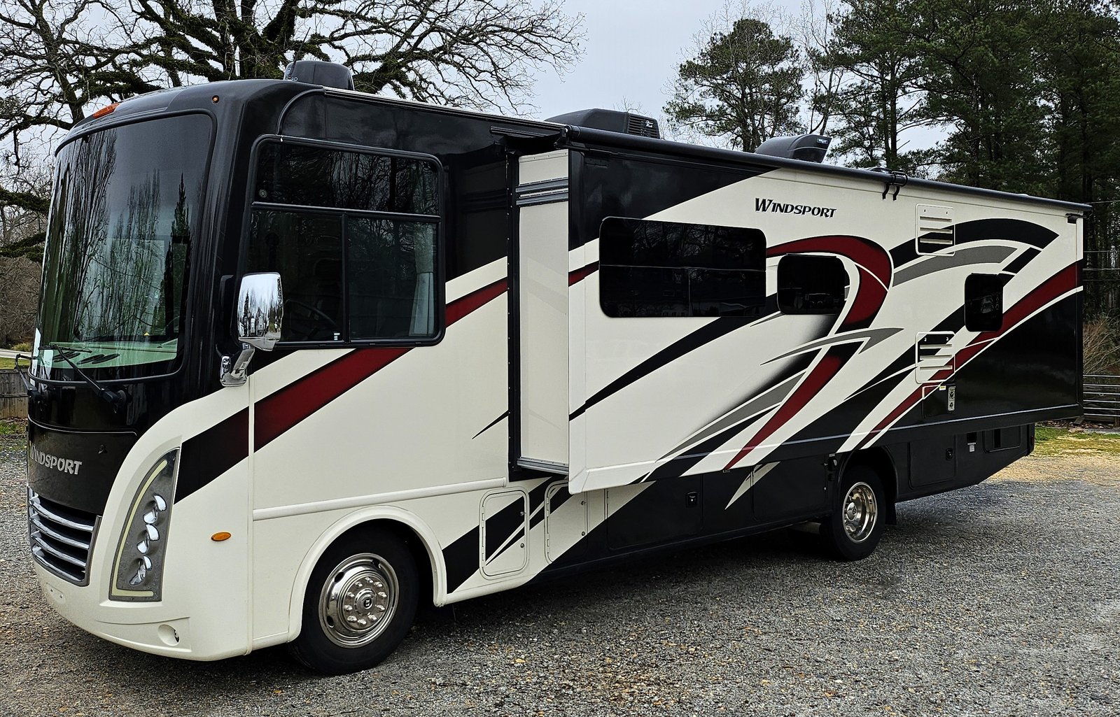 2022 Thor Windsport!  Road Trip Dream Coach!