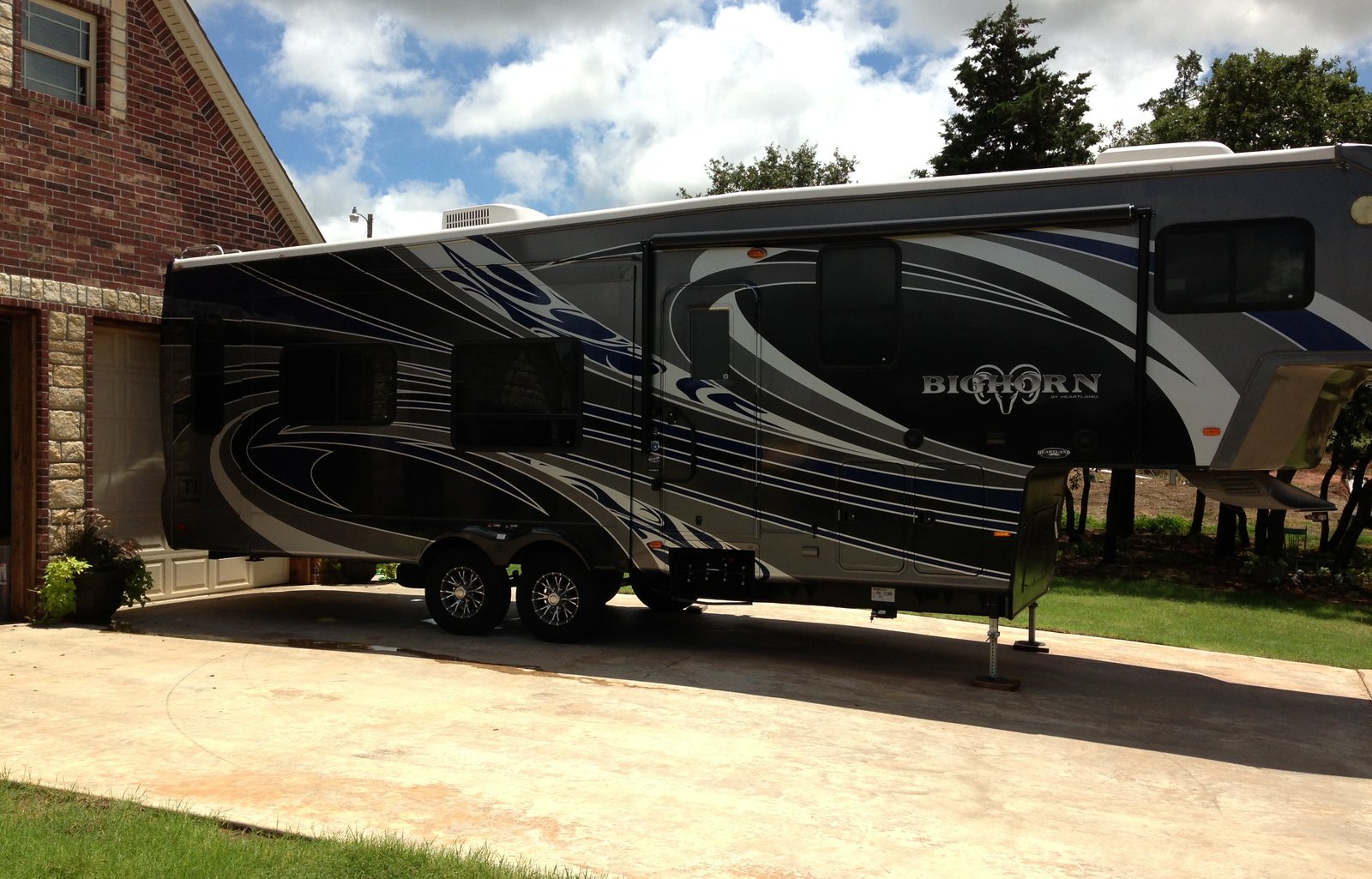 Lake Ready 2012 Bighorn Titanium Fifth Wheel