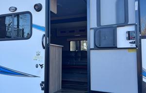 2020 Coachmen RV Freedom Express Select 31SE