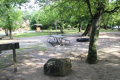 107, Loop: Rock Creek Group Site