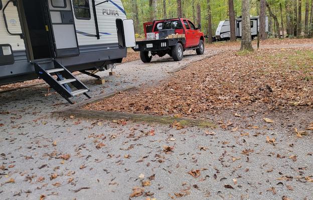 2020 Palomino Puma 32RBFQ RV rental photo 1