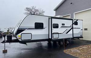 2024 Jayco Jay Feather 22BH Private Bed/Twin Bunk