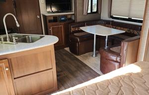 2017 Keystone RV Premier Ultra Lite 19FBPR