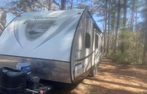 2017 Coachmen RV Freedom Express 23SE RV rental photo 10