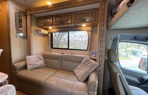 GALE - 2018 Thor Motor Coach Chateau Sprinter 24HL