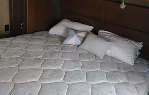 Vengeance Toyhauler Sleeps 7