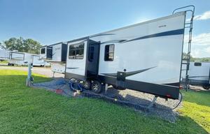 2022 Crossroads RV Cameo