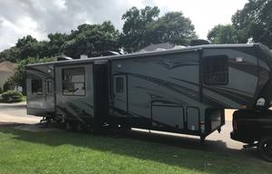 2015 Heartland/ Road Warrior 390RW