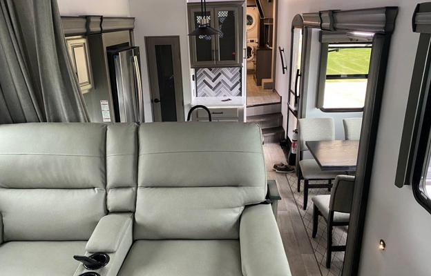Millie’s Manor! 2022 Keystone RV Montana 3791RD