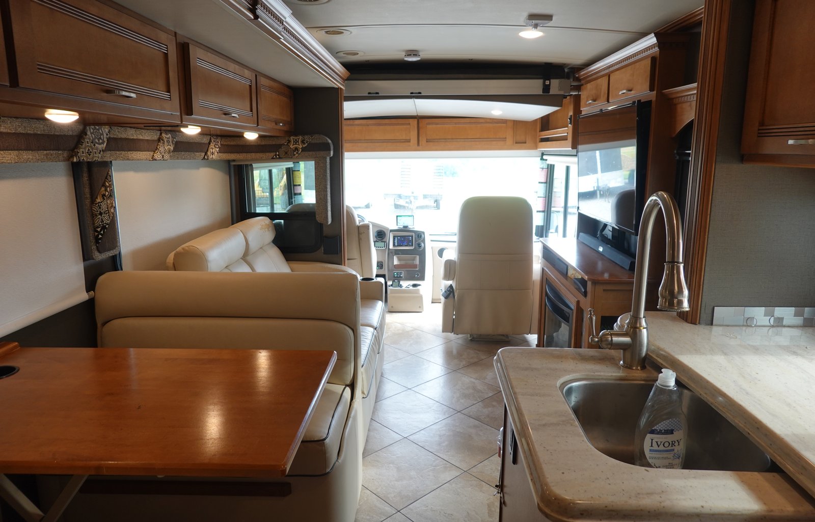 2017 Winnebago Forza 34T