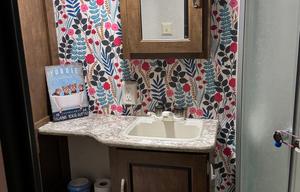 2017 Salem Cruise Lite 171RBXL RV rental photo 3