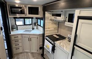 Beautiful Couples Trailer