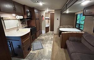 Family Adventure 2015 Jayco Bunkhouse | Sleeps 10
