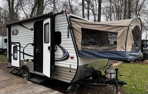 *Squatch III* 2016 Viking by Forest River M16B