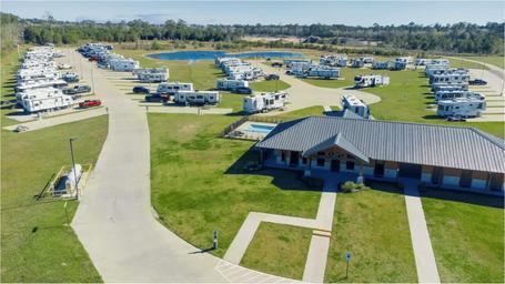 Grand Pines of Texas RV Resort