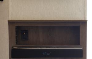 Bunkhouse & Lounge, Fully-Loaded & Turn-key Ready!