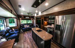 Come Glamp On Our Horse Farm!