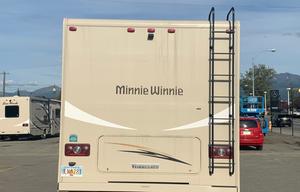 JANE - 2019 Winnebago Minnie Winnie 31K