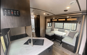 Trailer Swift