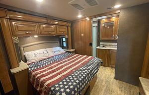 Luxury on wheels master on sweet bath and a half