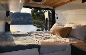 All-Season Off-Grid Campervan - Adventure Ready!