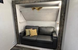 Huge 2 bedroom 2 bathroom 5th wheel