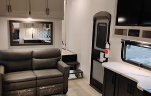 2025 Keystone RV Arcadia Select 27SBH