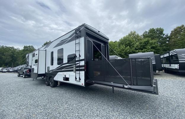 2019 Grand Design Momentum M-Class 349M