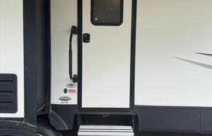 The Meramec – Outdoor Escape Camper