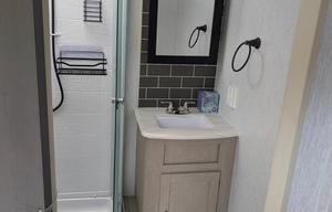 2024 Salem: Spacious Kitchen & Hidden Guest Room