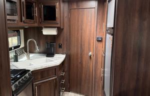 2018 Jayco White Hawk 29FLS RV rental photo 11