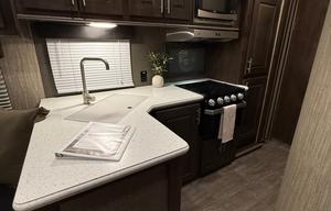 2019 Cruiser Stryker ST-2916 w/paddle boards!