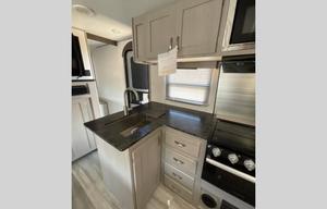 2021 Prime Time RV Tracer 24DBS RV rental photo 10