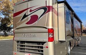 Itasca Meridian 36' Luxury Diesel