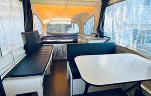 Vintage Pop-Up – 1989 Coleman Laramie