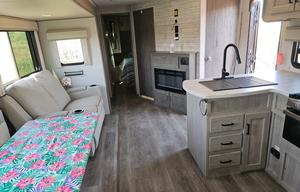 2024 Coachmen RV Catalina Legacy Edition 293TQBSCK