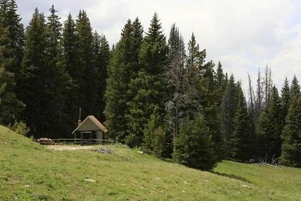 001, Loop: AREA WEST FORK CABIN