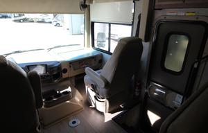 2021 Thor Miramar 32.2  34 Feet Long , Sleeps 6