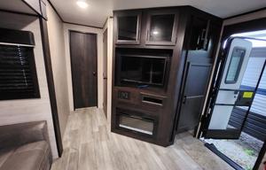 Great Family Escape with Outdoor kitchen