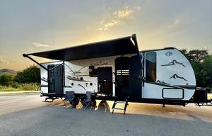 The Texas Peach Retreat